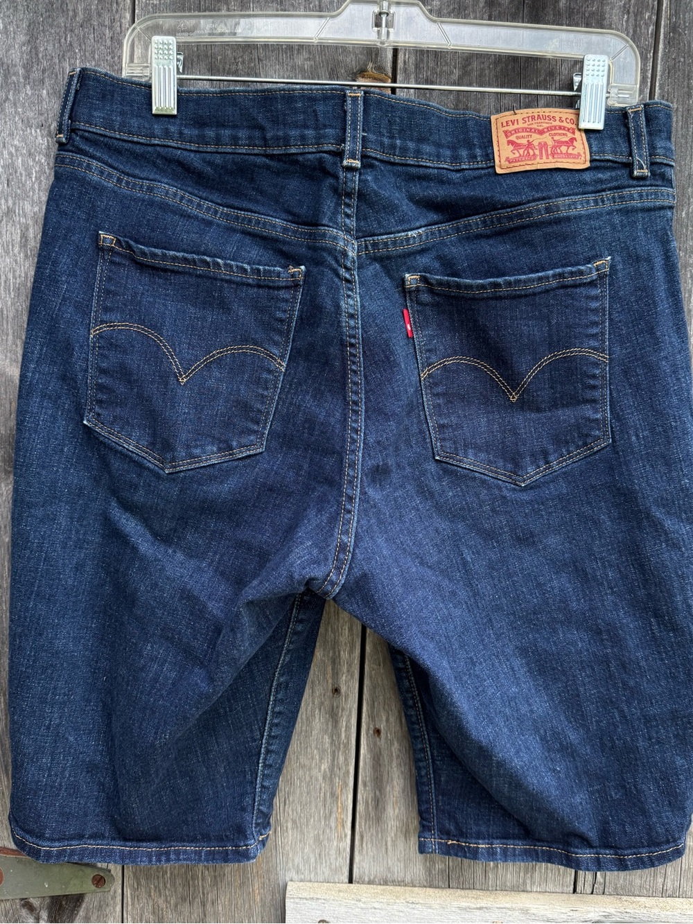 Levi Strauss Levi’s Classic Bermuda Stretch Comfort Shorts 32